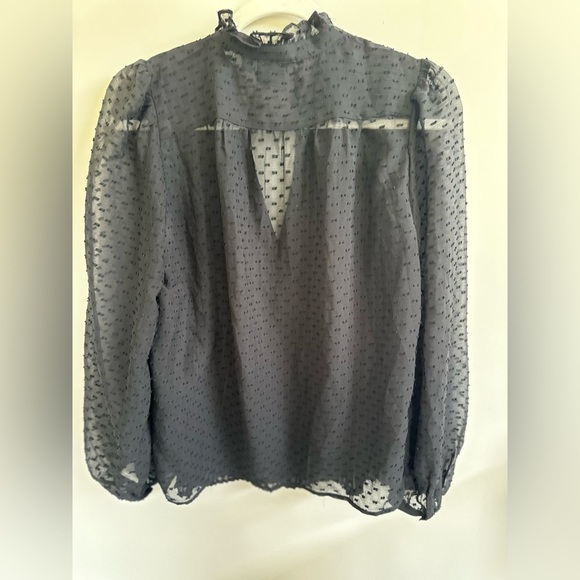 ❤️ GAP Women's Black Textured Blouse Small NWOT - Picture 4 of 6